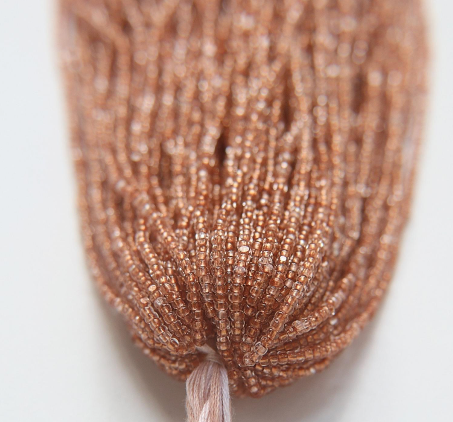 Charlotte cut beads in rose gold color